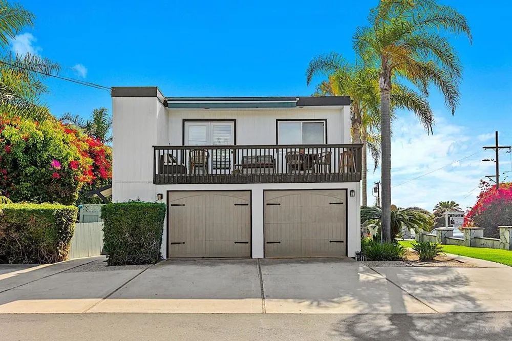 1576 Lorraine Encinitas, CA 92024