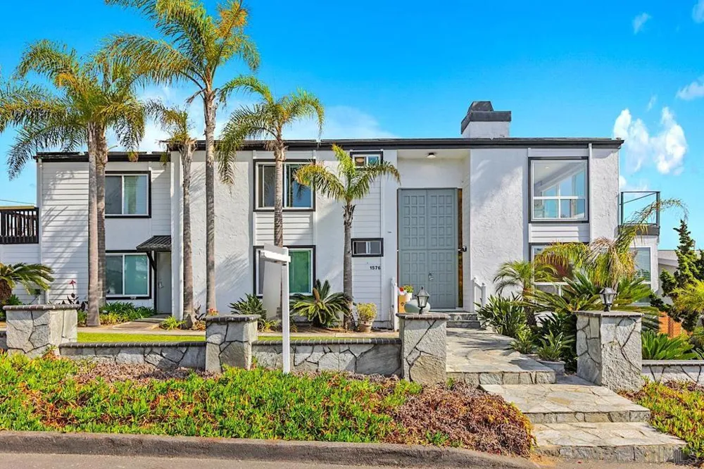 1576 Lorraine Encinitas, CA 92024