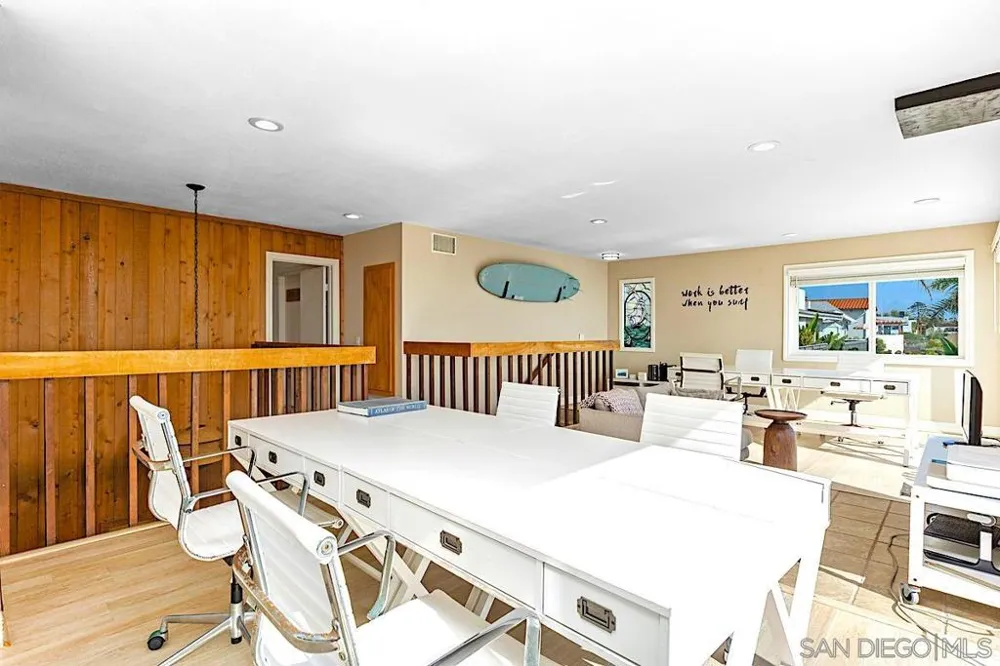 1576 Lorraine Encinitas, CA 92024