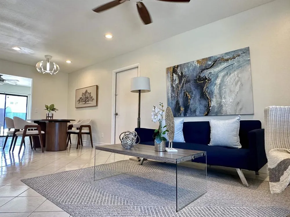 8665 Hillery San Diego, CA 92126
