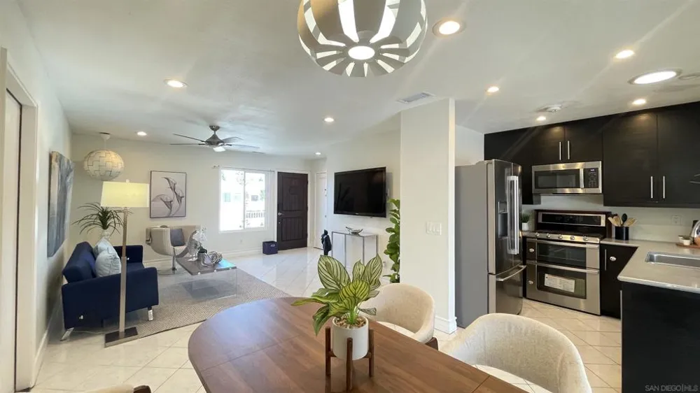8665 Hillery San Diego, CA 92126