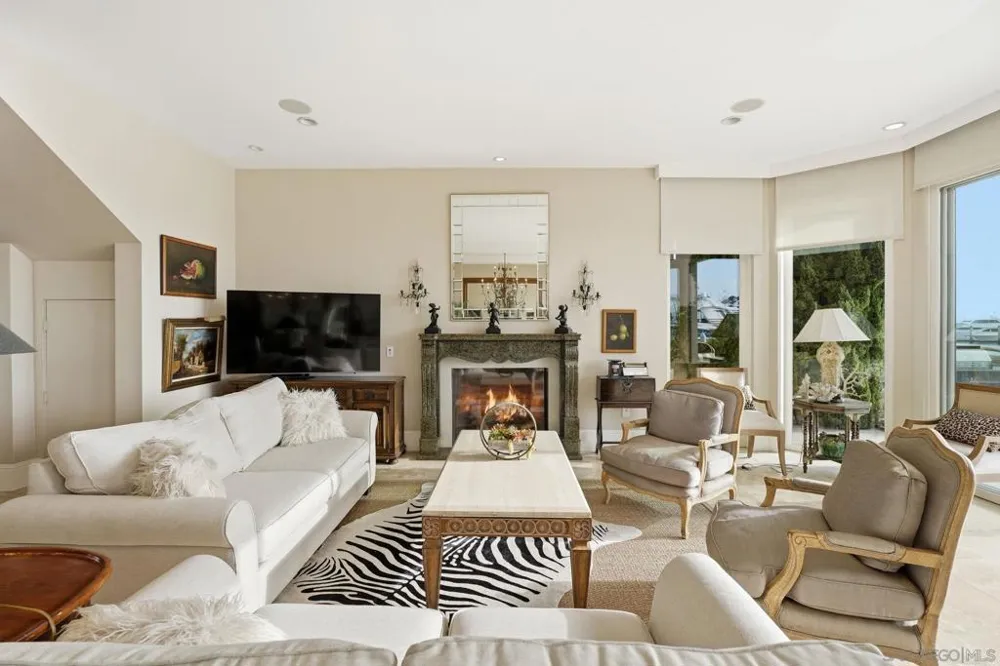 7 Green Turtle Road Coronado, CA 92118