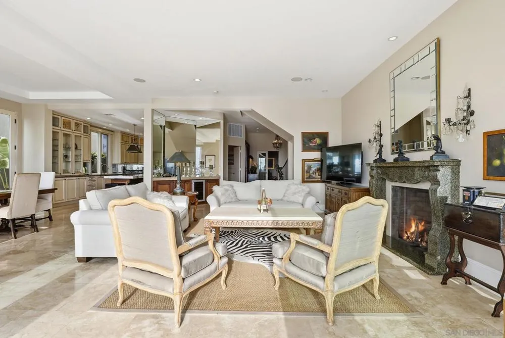 7 Green Turtle Road Coronado, CA 92118