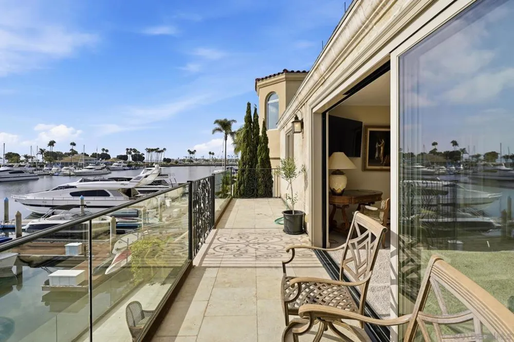 7 Green Turtle Road Coronado, CA 92118