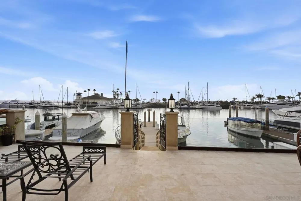 7 Green Turtle Road Coronado, CA 92118