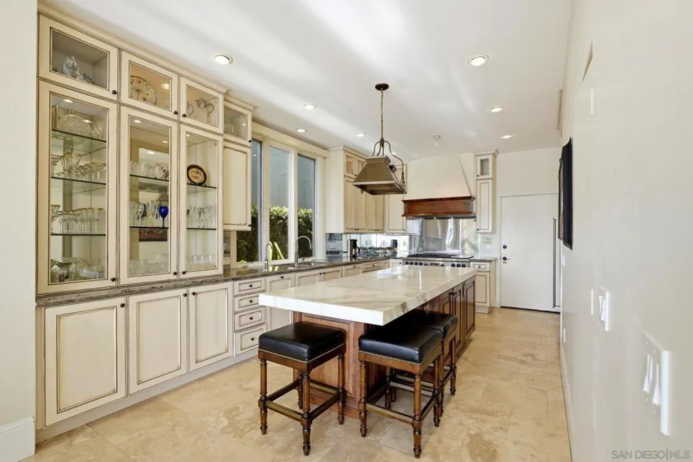 7 Green Turtle Road Coronado, CA 92118