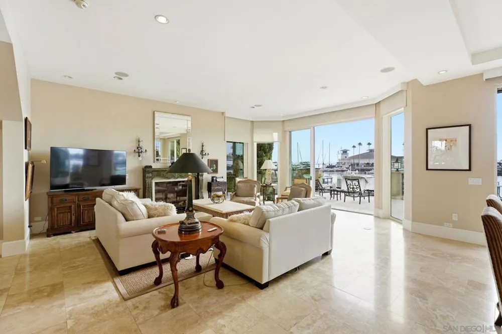 7 Green Turtle Road Coronado, CA 92118