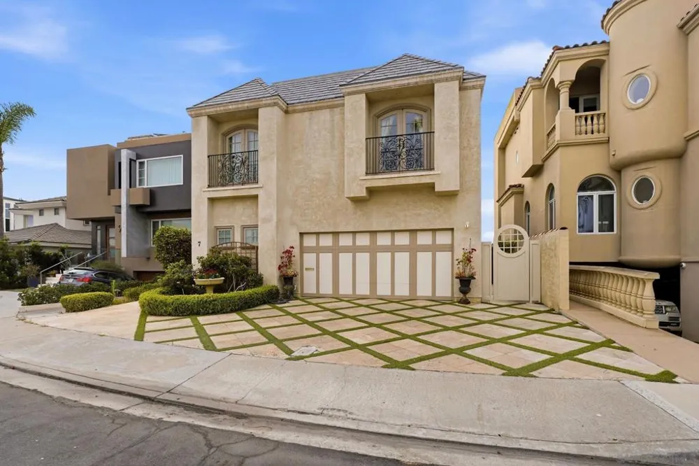 7 Green Turtle Road Coronado, CA 92118
