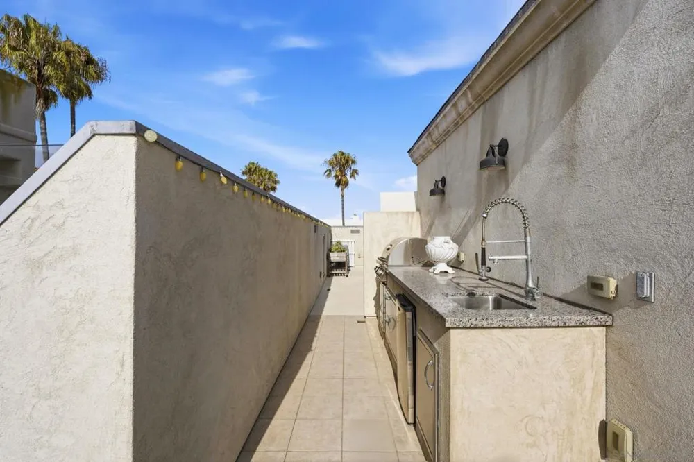 7 Green Turtle Road Coronado, CA 92118