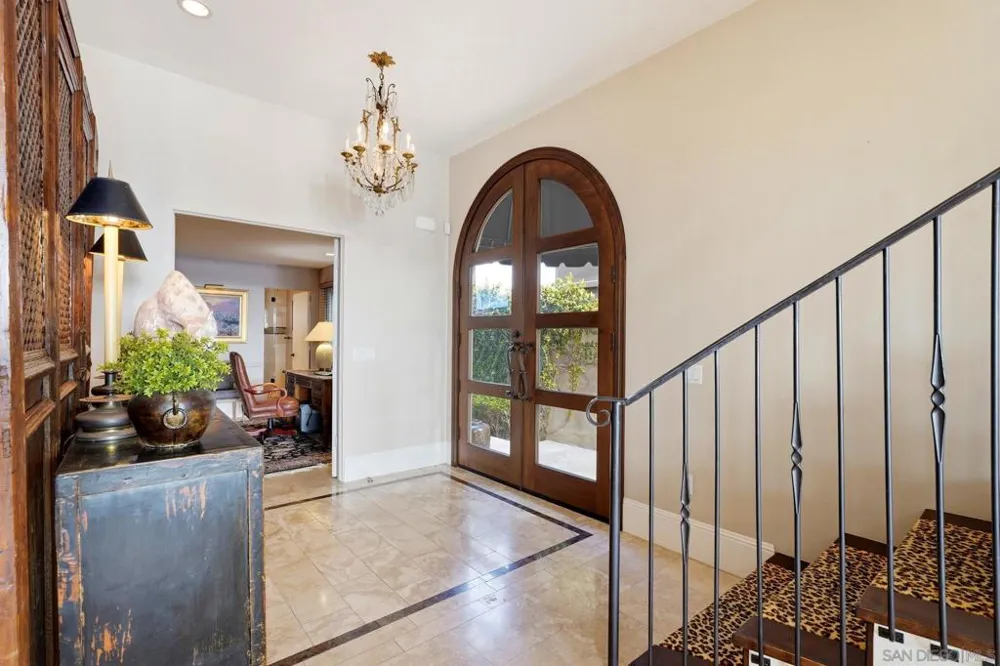 7 Green Turtle Road Coronado, CA 92118