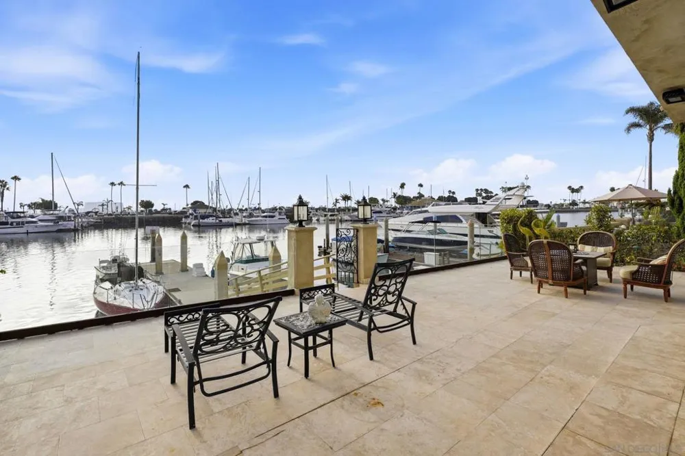7 Green Turtle Road Coronado, CA 92118