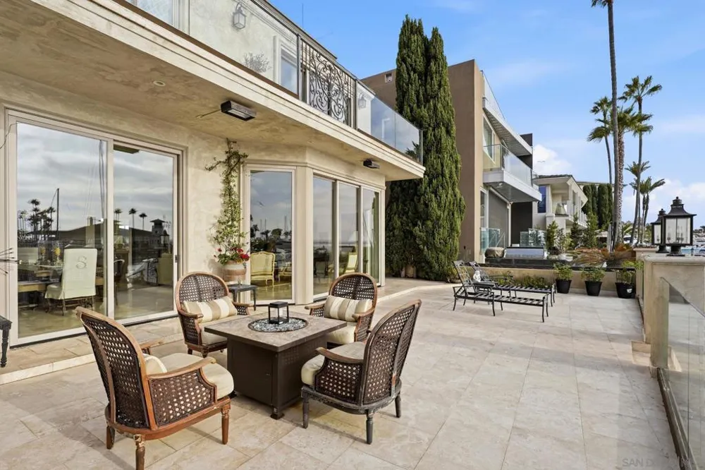 7 Green Turtle Road Coronado, CA 92118