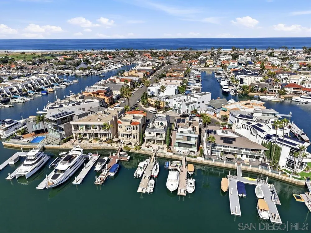 7 Green Turtle Road Coronado, CA 92118