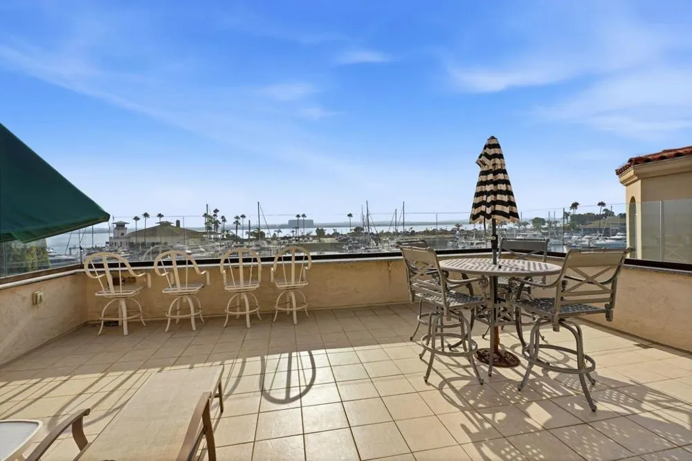 7 Green Turtle Road Coronado, CA 92118