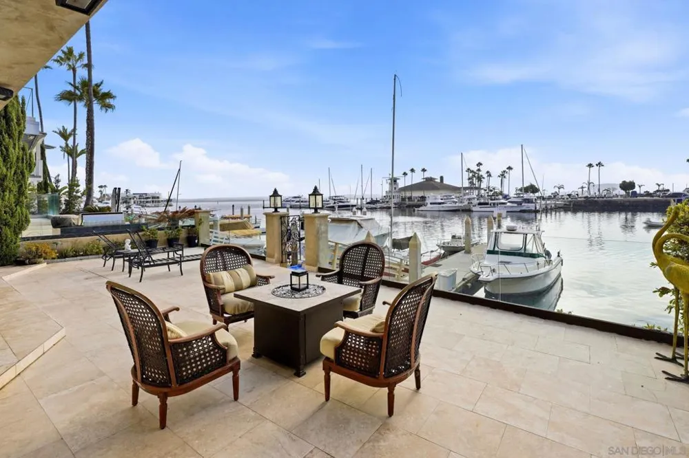 7 Green Turtle Road Coronado, CA 92118