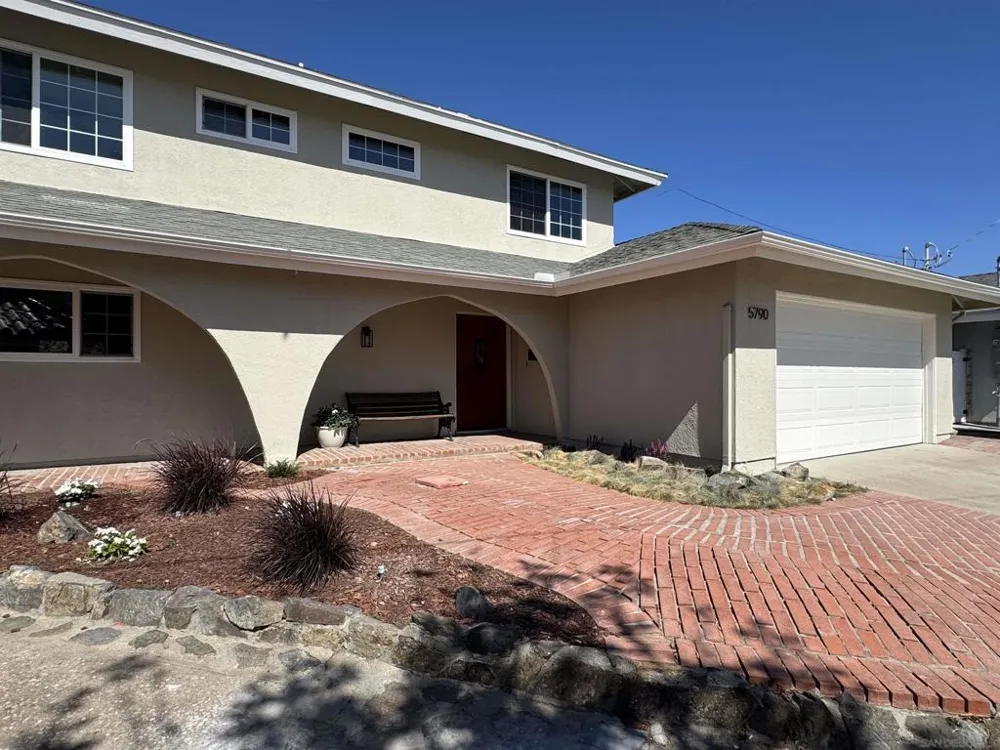 5790 Lone Star San Diego, CA 92120