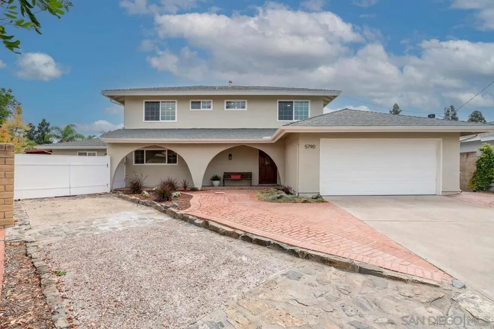 5790 Lone Star San Diego, CA 92120