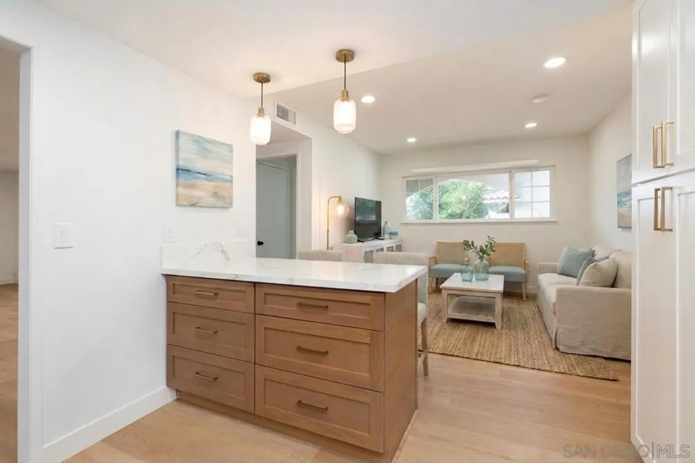 5790 Lone Star San Diego, CA 92120