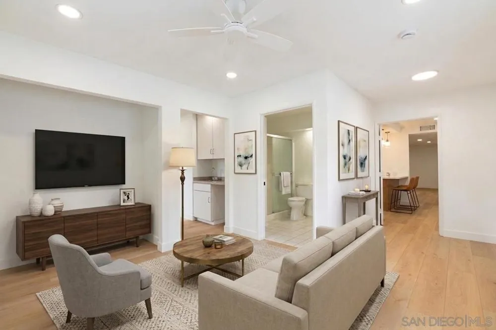 5790 Lone Star San Diego, CA 92120