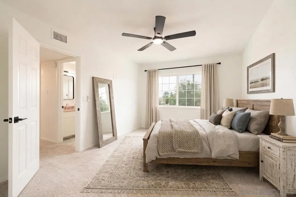 5790 Lone Star San Diego, CA 92120
