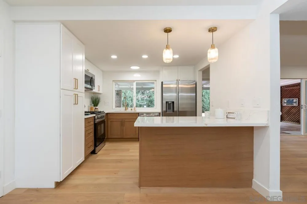 5790 Lone Star San Diego, CA 92120