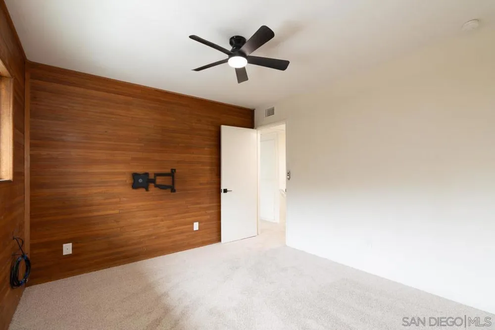 5790 Lone Star San Diego, CA 92120