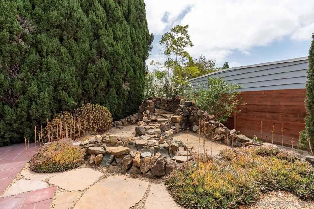 5790 Lone Star San Diego, CA 92120