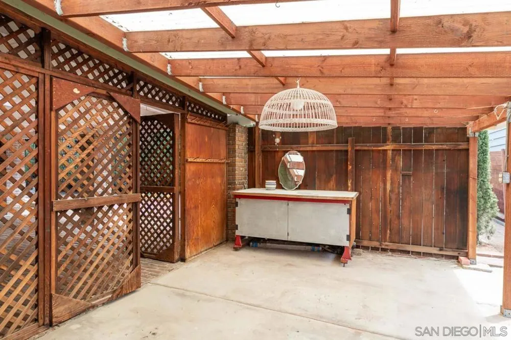 5790 Lone Star San Diego, CA 92120