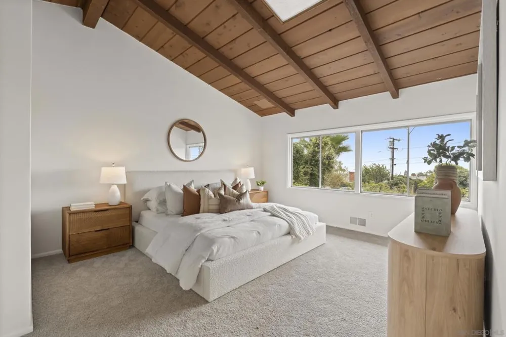 1616 Clemson Circle La Jolla, CA 92037