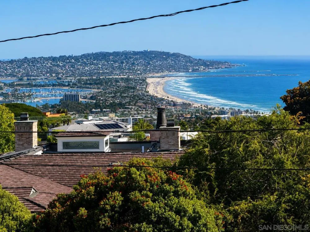 1616 Clemson Circle La Jolla, CA 92037