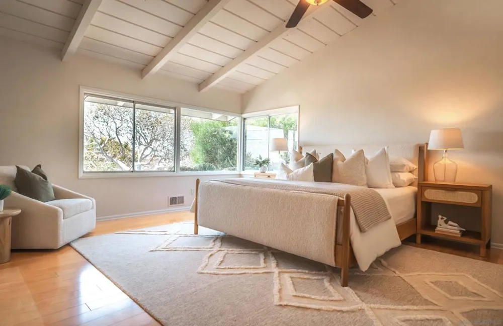 1616 Clemson Circle La Jolla, CA 92037