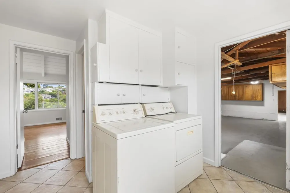 1616 Clemson Circle La Jolla, CA 92037