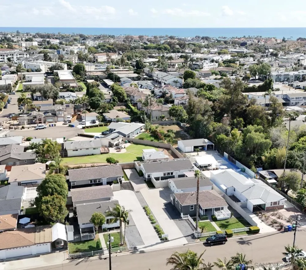 1027 Knowles Ave Carlsbad, CA 92008