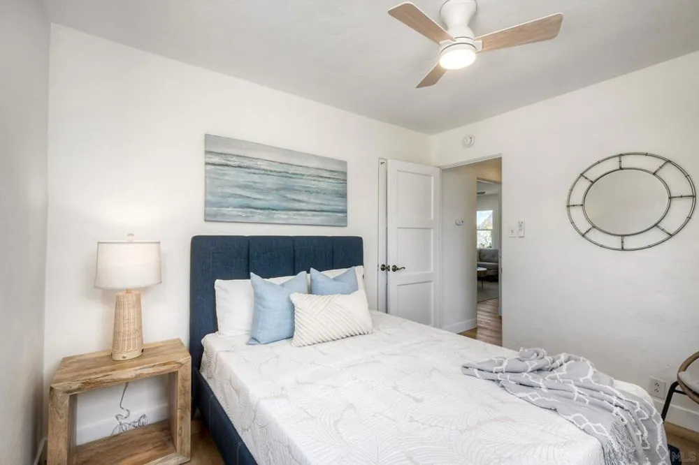 1027 Knowles Ave Carlsbad, CA 92008