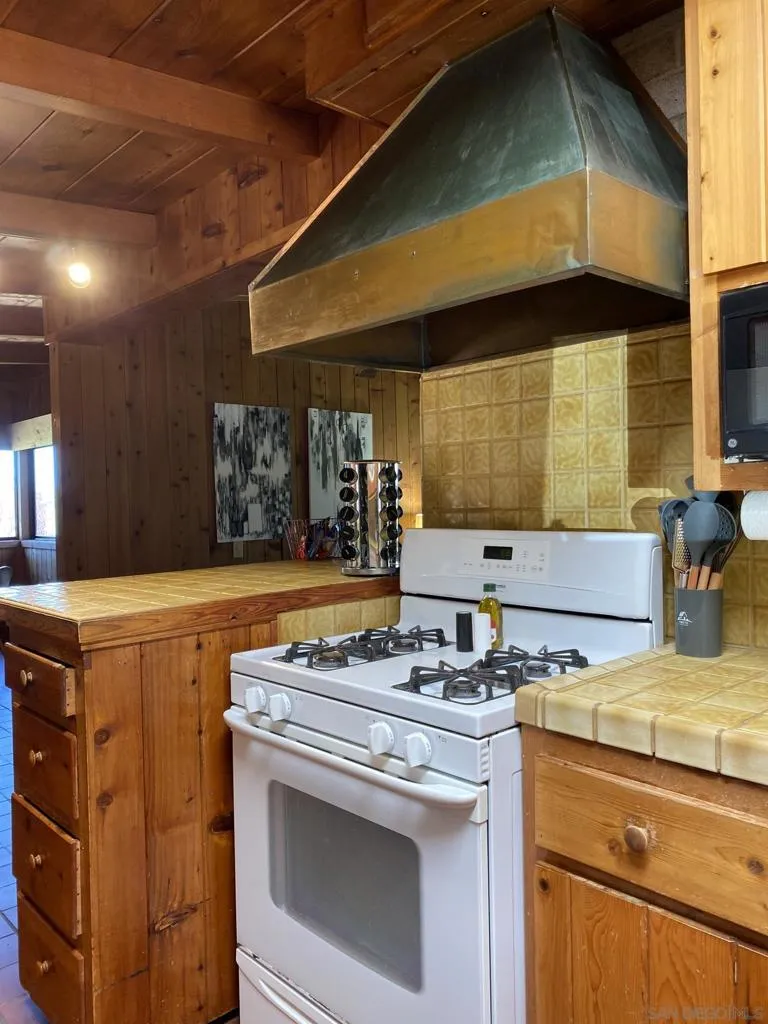 422 Culebra St. Del Mar, CA 92014