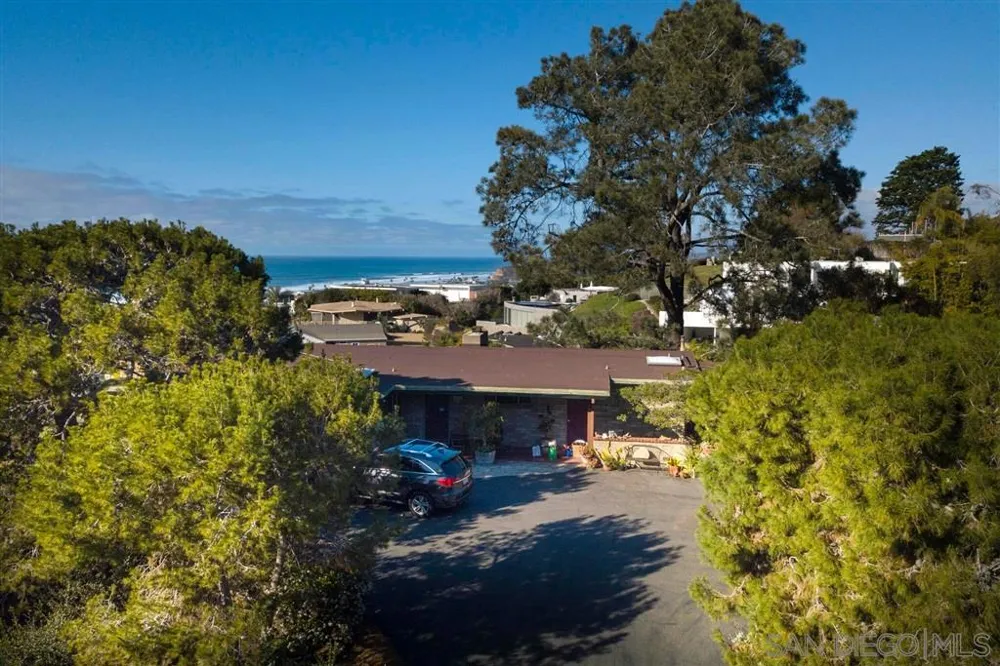 422 Culebra St. Del Mar, CA 92014