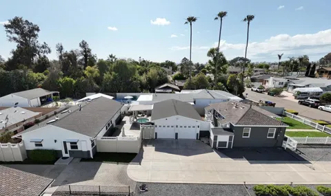 1011 Knowles Ave