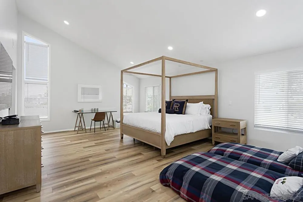 522 4TH STREET #A Encinitas, CA 92024