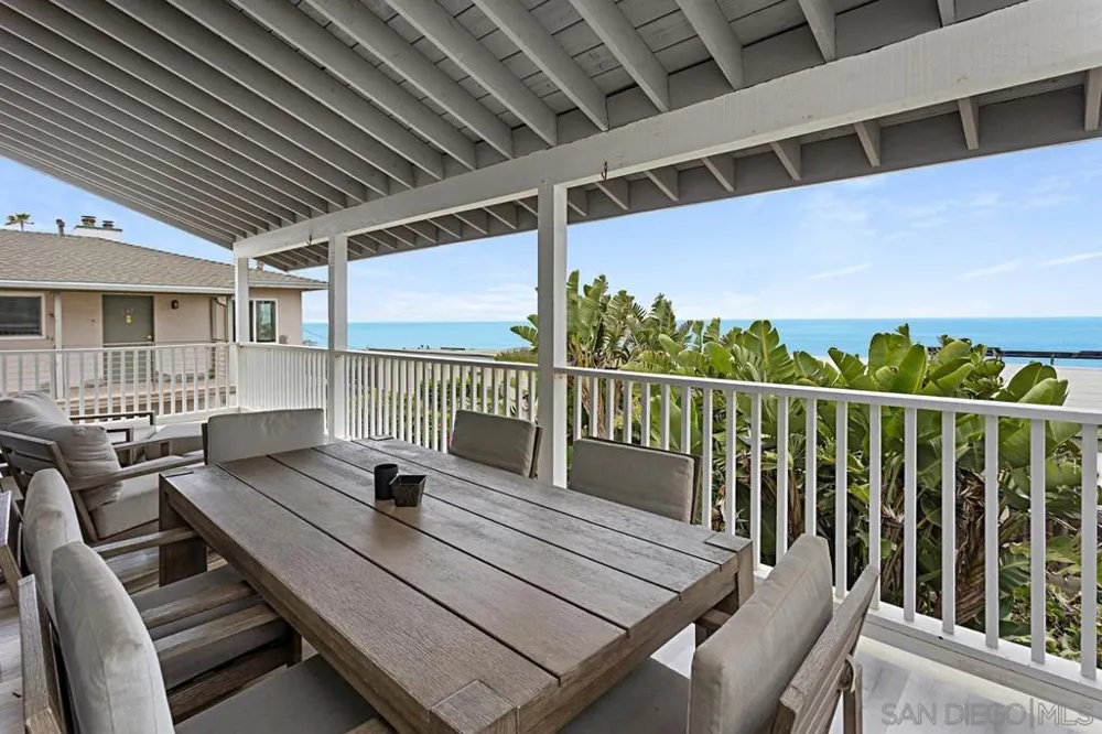 522 4TH STREET #A Encinitas, CA 92024