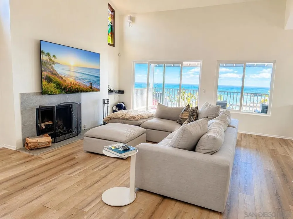 522 4TH STREET #A Encinitas, CA 92024