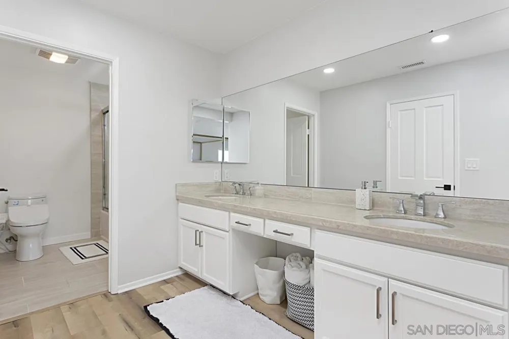 522 4TH STREET #A Encinitas, CA 92024