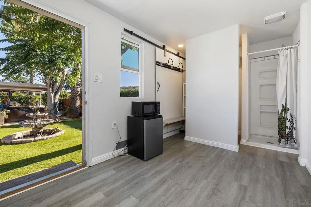 13922 Frame Road Poway, CA 92064
