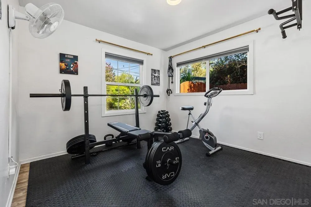 13922 Frame Road Poway, CA 92064
