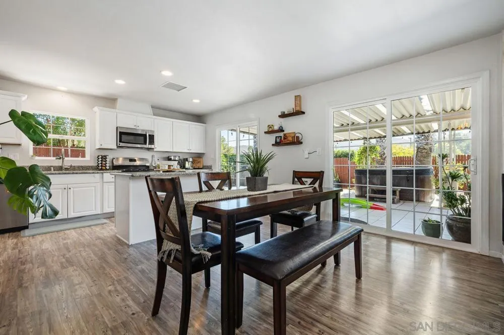 13922 Frame Road Poway, CA 92064