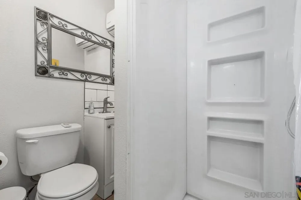 13922 Frame Road Poway, CA 92064
