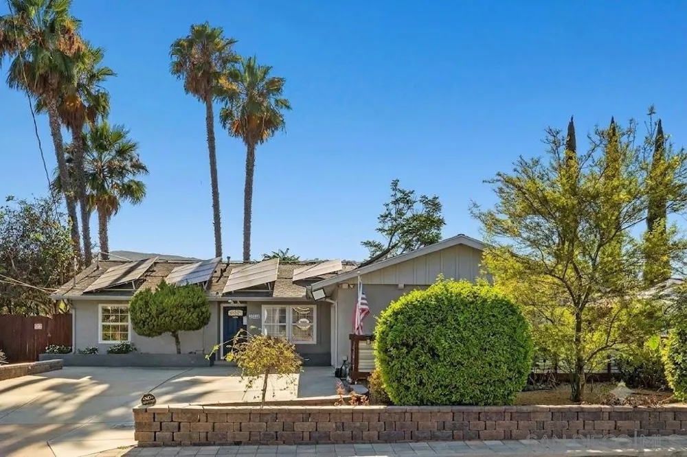 13922 Frame Road Poway, CA 92064