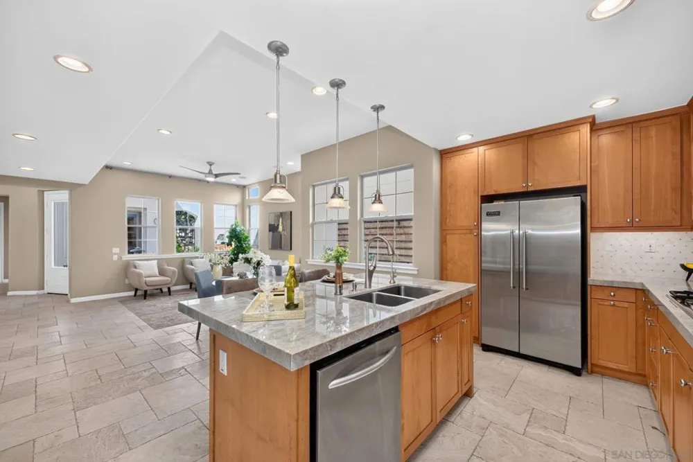 2985 Farragut Rd San Diego, CA 92106