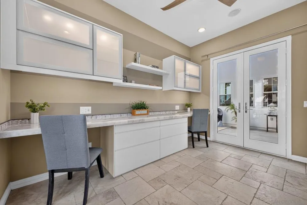 2985 Farragut Rd San Diego, CA 92106