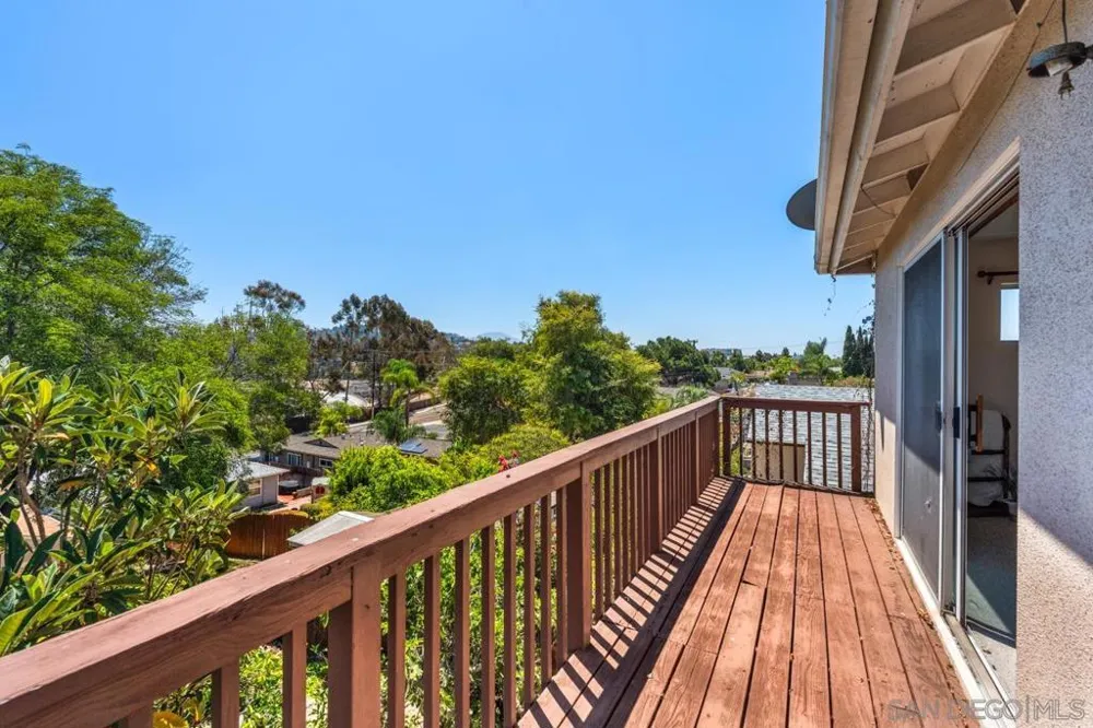 6031 Sinton La Mesa, CA 91942