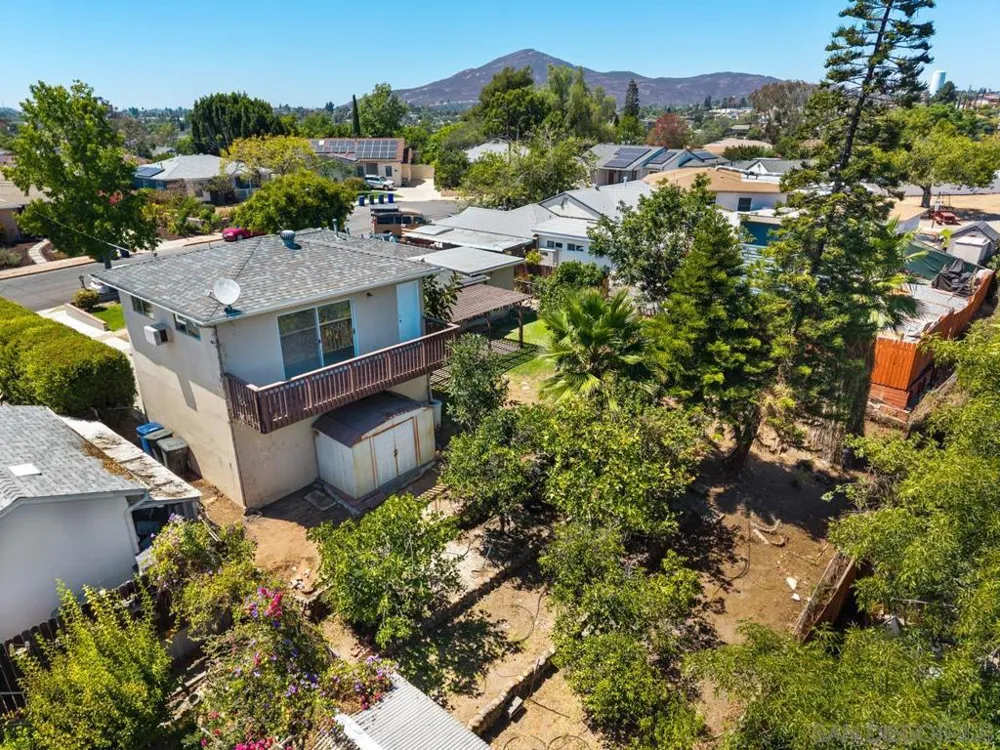 6031 Sinton La Mesa, CA 91942